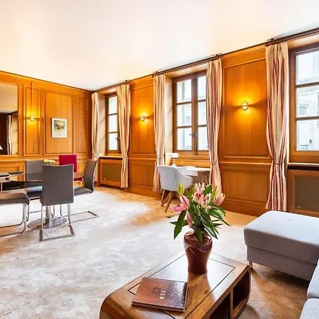 Lejlighed 8 Elegant Familial